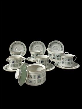 VTG Royal Doulton Tapestry Teacups Saucers Fruit Flowers 1966-1988, Fine China